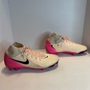Nike Phantom Luna 2 Academy FG/MG Soccer Cleats